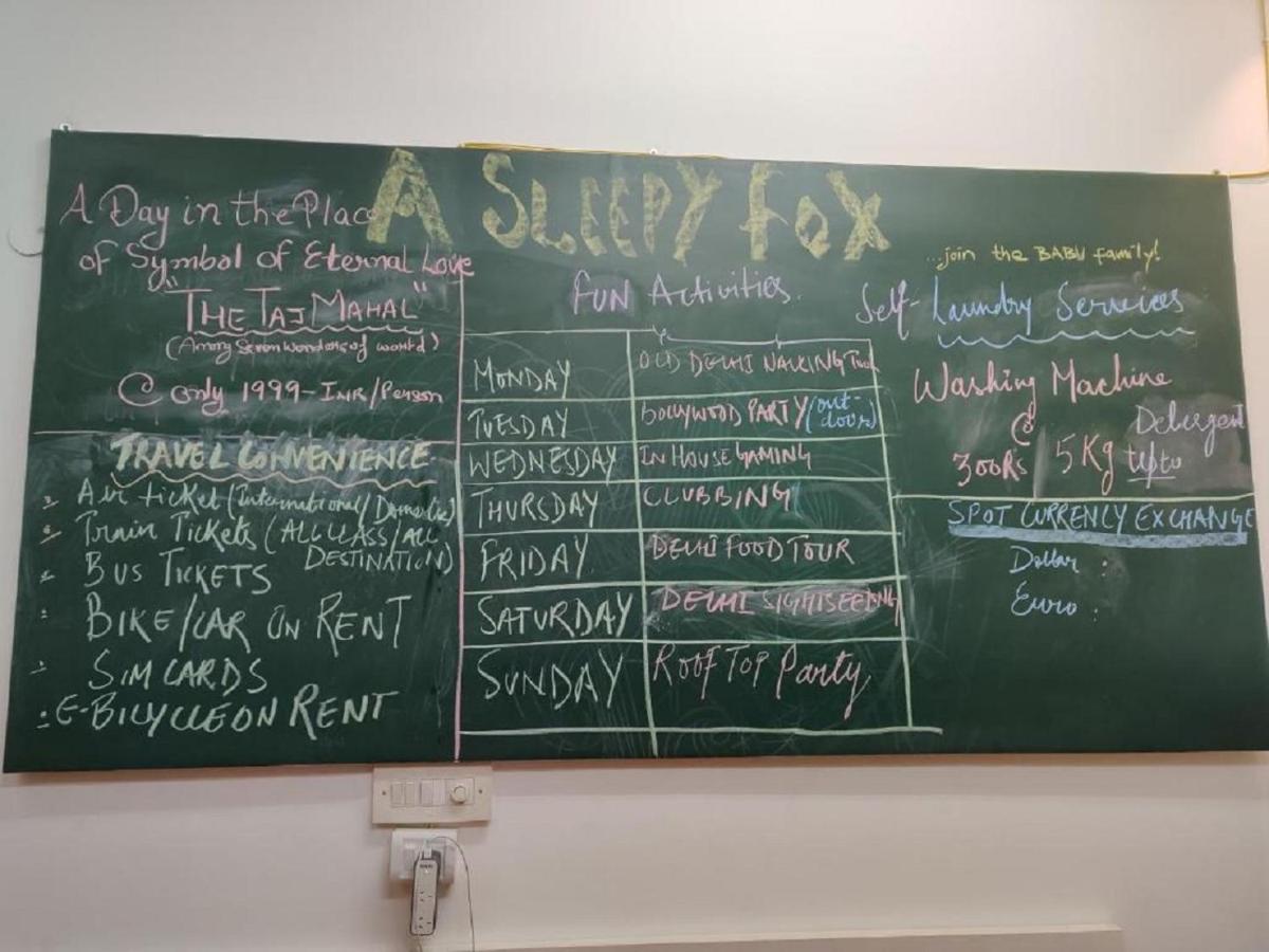 A Sleepy Fox Pansiyon Yeni Delhi Dış mekan fotoğraf