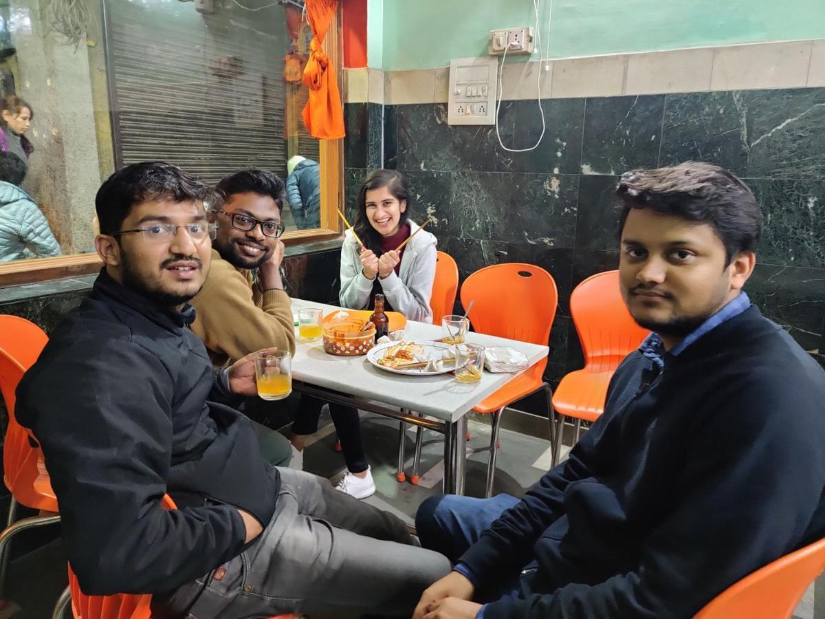 A Sleepy Fox Pansiyon Yeni Delhi Dış mekan fotoğraf